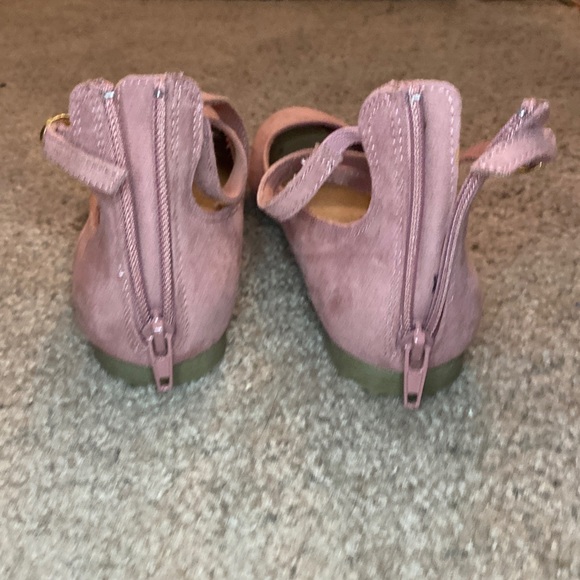 Pink Flats - Picture 5 of 7